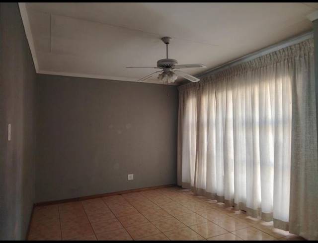 3 BEDROOM PROPERTY TO RENT IN BENDOR